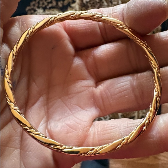 Monet Jewelry - MONET VINTAGE GOLD-TONE BRAIDED TWISTED SIZE 7.5" BANGLE BRACELET